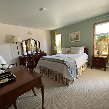 Crown House B&B-3